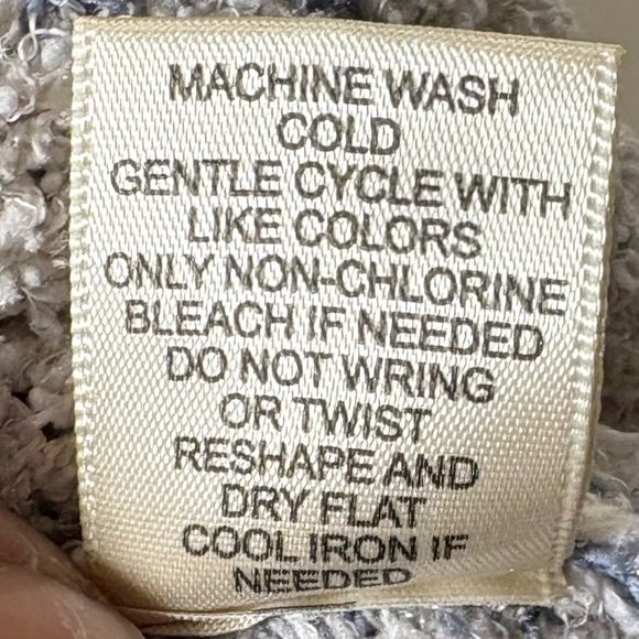 Sincerely Jules Women's Star Pattern Sweater - Blue and White - Picture 6 of 6